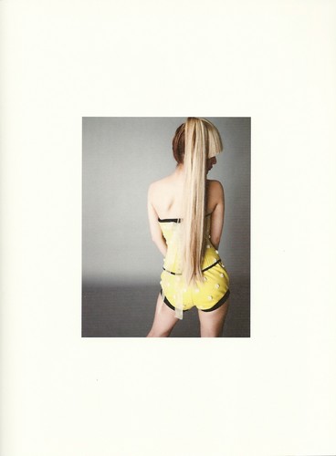  [SCANS] chercher (Chiaki Ito's 1st Photobook)
