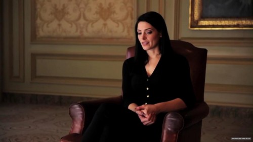  Ashley on ‘Becoming’ an Interview Docu-Series