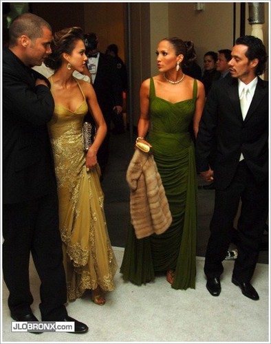  Jessica Alba & Jennifer Lopez - 2006