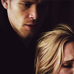  Klaus playing with Caroline’s hair in 4.13