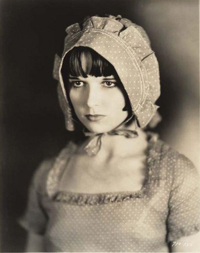  Louise Brooks in "Beggars of Life"