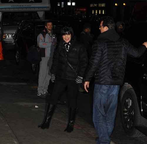  Pauley Perrette Arriving @ Late প্রদর্শনী With David Letterman - 04/02/2013