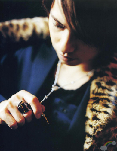  [SCANS] hyde for PATiPATi (vol.255 / March 2006)