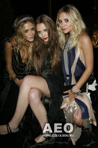  At a party with Ashley and Mary-Kate in Los Angeles (February 7, 2011)