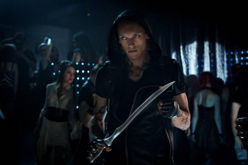  Full promotional picha for "The Mortal Instruments: City of Bones" movie! [Jace Wayland]