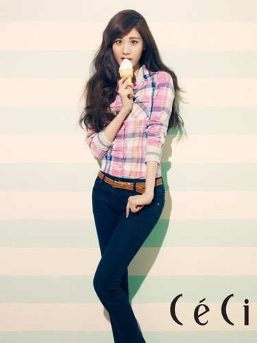  Girls' Generation's Seohyun for Ceci Magazine