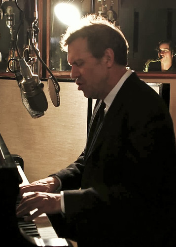  Hugh Laurie - Unchain My puso (from Oceanway Studios) 13.02.2013