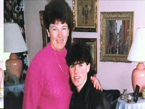  Jagr with mother 1991