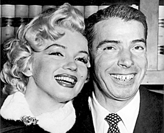  Marylin And saat Husband, Joe DiMaggio