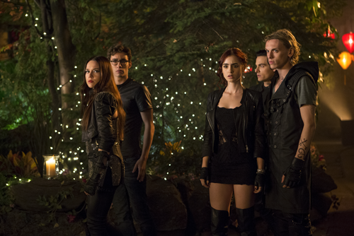  New promotional still from "The Mortal Instruments: City of Bones" [Lily as Clary Fray]