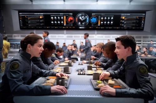 Asa and Hailee in the Ender's Game☺ 