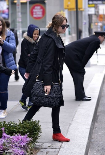  Ashley out in NYC