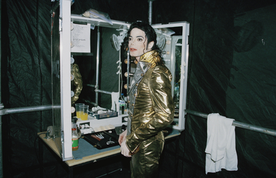  Backstsage During The History Tour