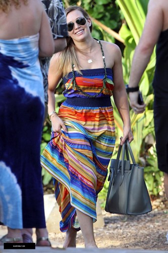 Hilary out in Miami