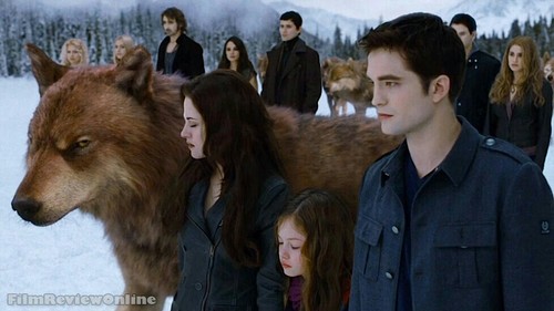  Jake, Bella, Renesmee and Edward