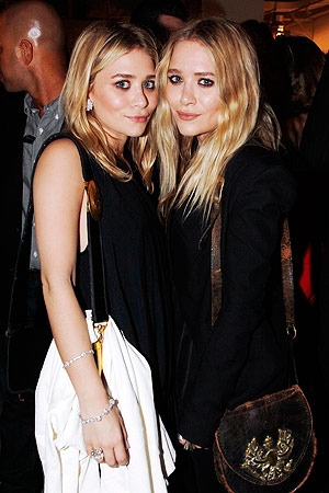  Mary-Kate & Ashley Olsen <33