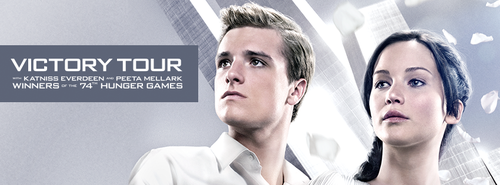  Official Catching 火災, 火 Poster- Katniss and Peeta