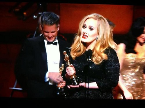  Oscars 2013: অ্যাডেলে wins Best Original Song for 'Skyfall'