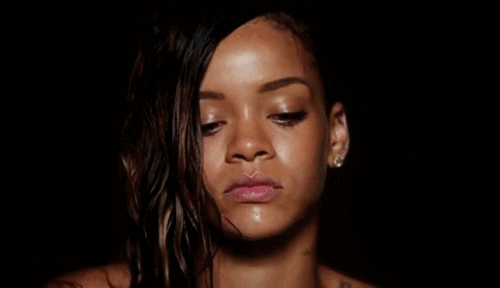  Rihanna in ‘Stay’ âm nhạc video