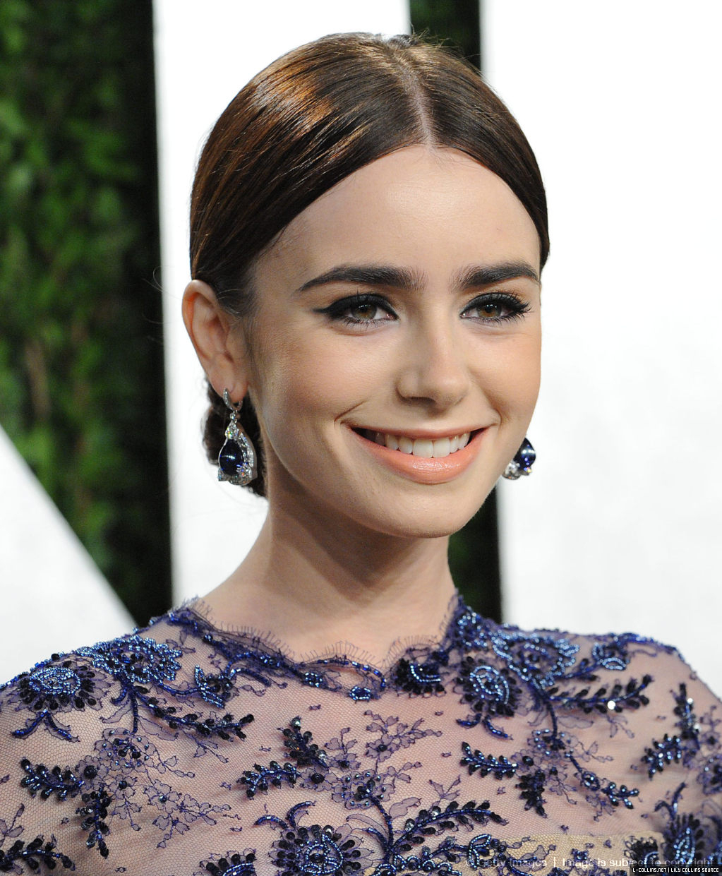 Lily Collins. 