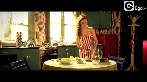  Alexandra Stan- 레몬 에이드, 레모네이드 {Music Video}