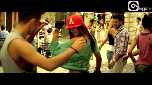  Alexandra Stan- nước chanh {Music Video}