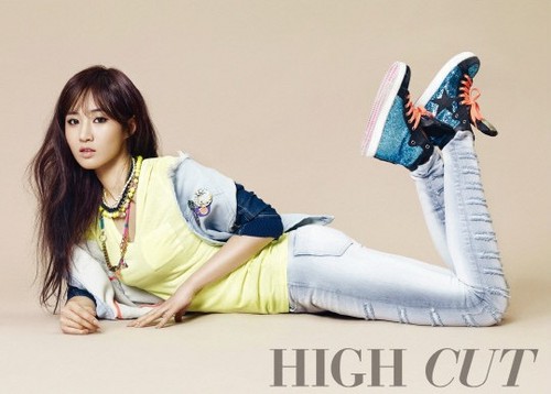  High Cut Korea Magazine SNSD Kwon Yuri 2013 Spring Collection