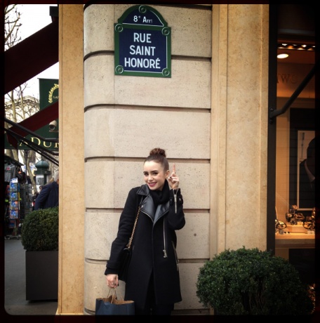  Lily during Paris Fashion week: bức ảnh Diary for Vogue!