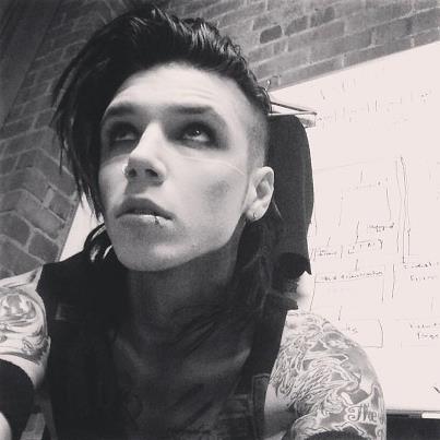 <3<3<3<3<3Andy<3<3<3<£<3