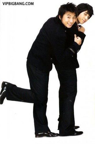  Daesung with Seungri