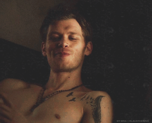 Дневники вампира. klaus mikaelson. added by. 