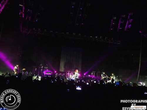  帕拉摩尔 live at Mall of Asia Arena, Manila, Philiphines 15022013