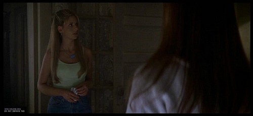 Sarah Michelle Gellar in ''I Know What bạn Did Last Summer'' (1997)