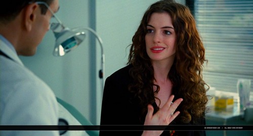  oh-annehathaway.com - amor and Other Drugs