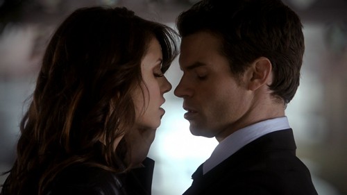  Elijah & Elena