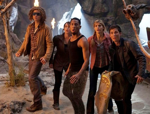  Percy Jackson sea of monsters