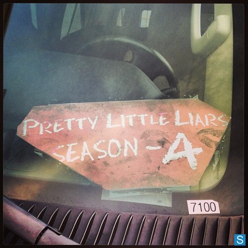Pretty Little Liars - Episode 4.01 - 'A' is for A-l-i-v-e - Various BTS Images 