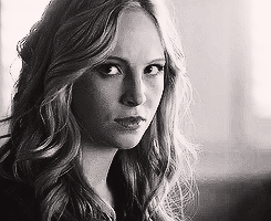  AU meme: Klaus and Caroline kissed and Klaus wants to rub it in Tyler’s face.