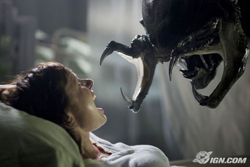  Alien and human girl