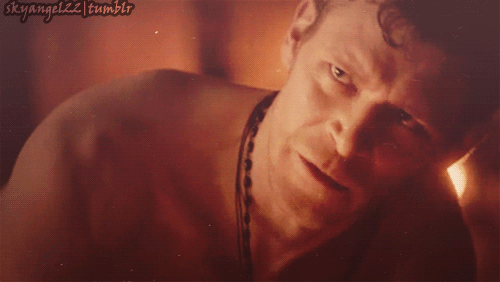 Klaus Mikaelson 4x18 “American Gothic”