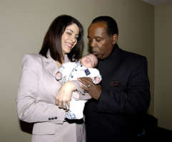  Lou Rawls With His Third Wife And Youngest Son, Aiden