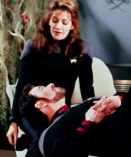  Riker and Troi