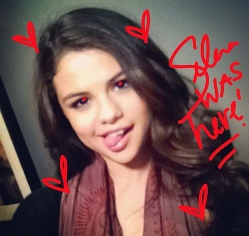  Selena - Personal các bức ảnh (Social networks)