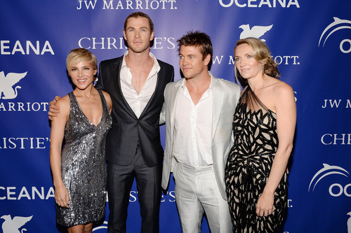  The Inaugural Oceana Ball Hosted سے طرف کی Christie's