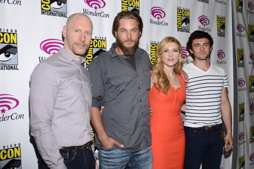  Vikings cast at Comic Con