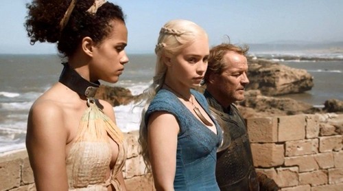  dany and jorah with missandei