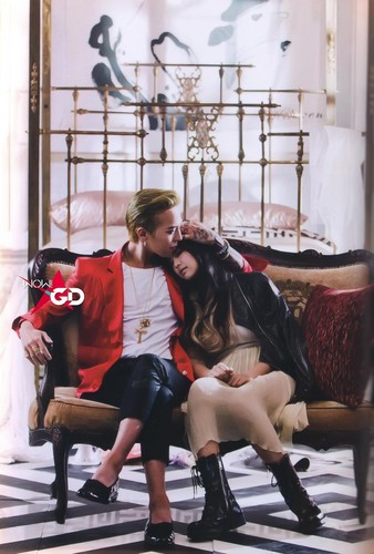  [SCANS] G-DRAGON's COLLECTION 'ONE OF A KIND' Photobook