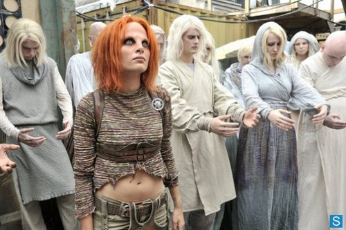  Defiance - Episode 1.02 - Down in the Ground Where the Dead Men Go - Promotional fotografias