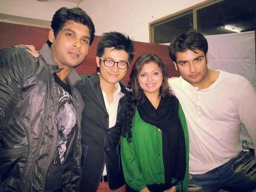  Drashti Dhami with Chang, Vivian, Siddharth - Promotions in Barely