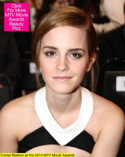  Emma Watson At 엠티비 Movie Awards 2013
